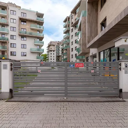 Cosy & Bright With Parking On The Cystersow Street By Renters Appartement *