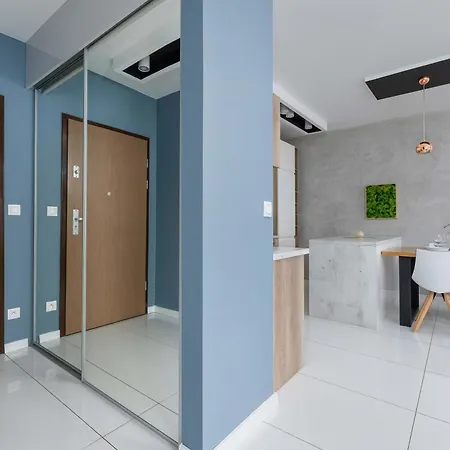 Appartement Cosy & Bright With Parking On The Cystersow Street By Renters