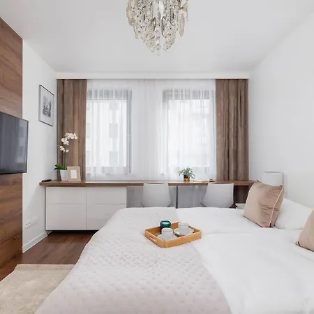 Appartement Cosy & Bright With Parking On The Cystersow Street By Renters *