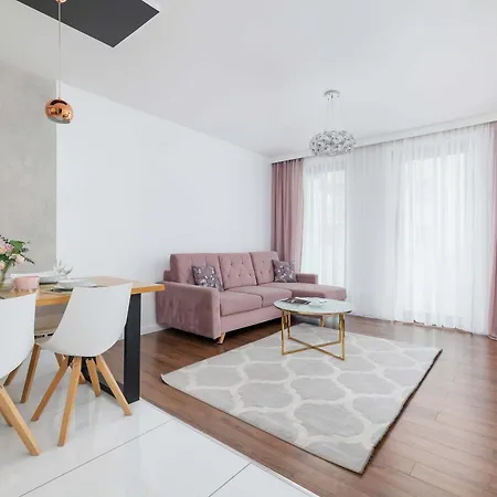Appartement Cosy & Bright With Parking On The Cystersow Street By Renters